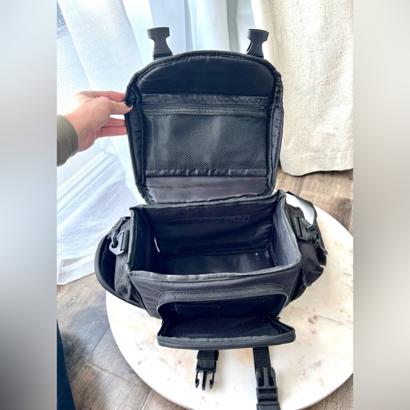 Sony Αlpha a6000 Mirrorless Camera - Full Bundle!! - Picture 13 of 15